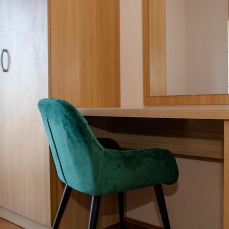 Apartmani Ana & Milo لوبار الغرفة الصورة