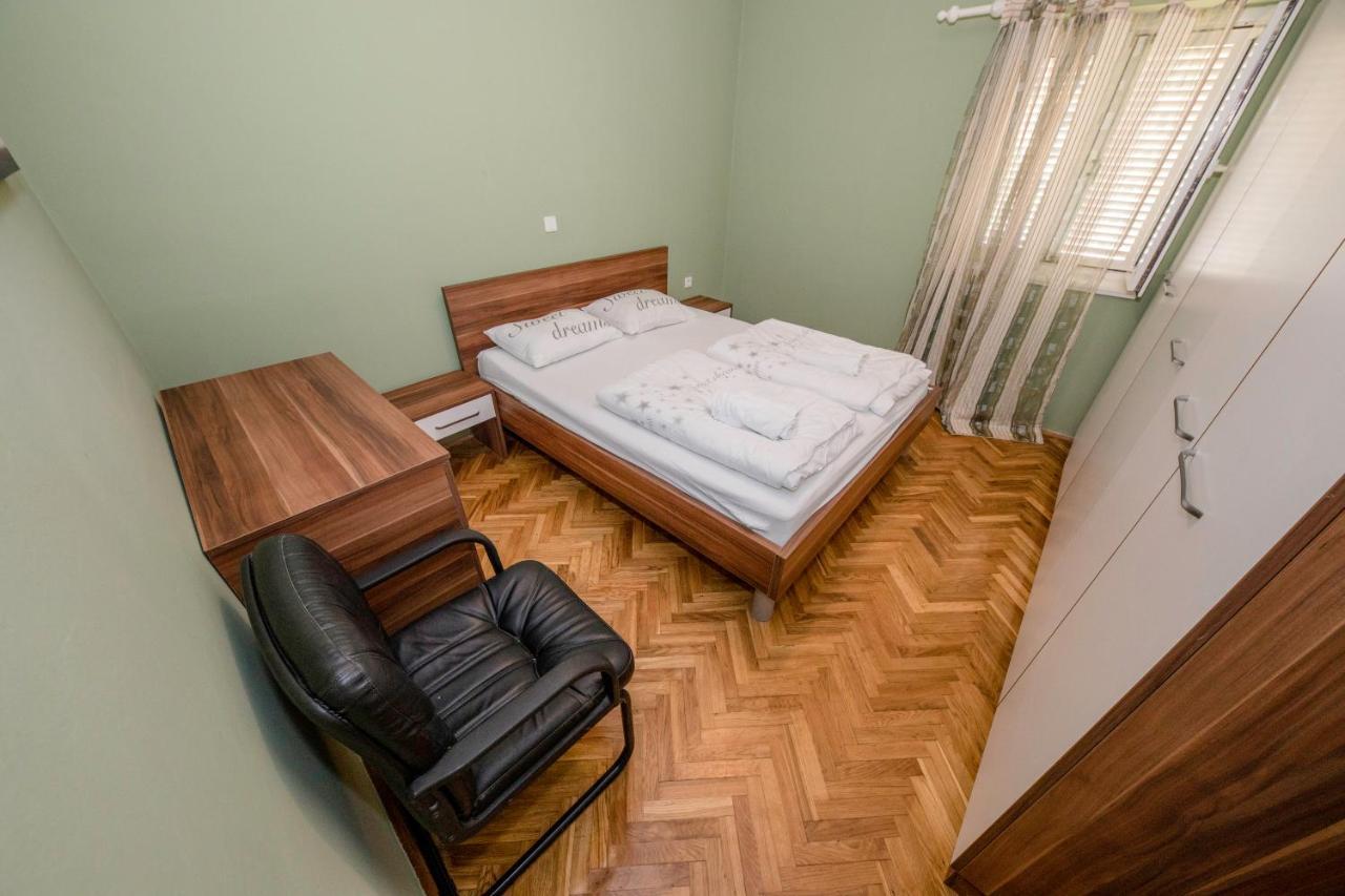 Apartmani Ana & Milo لوبار المظهر الخارجي الصورة