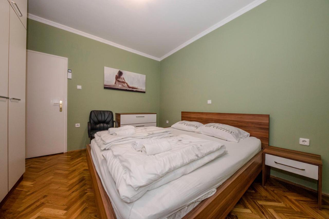 Apartmani Ana & Milo لوبار المظهر الخارجي الصورة